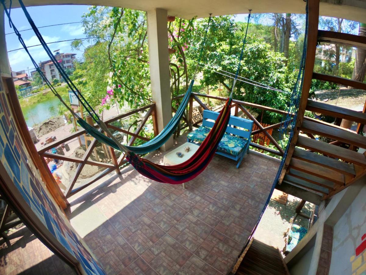 Hostal Moai Montañita 外观 照片